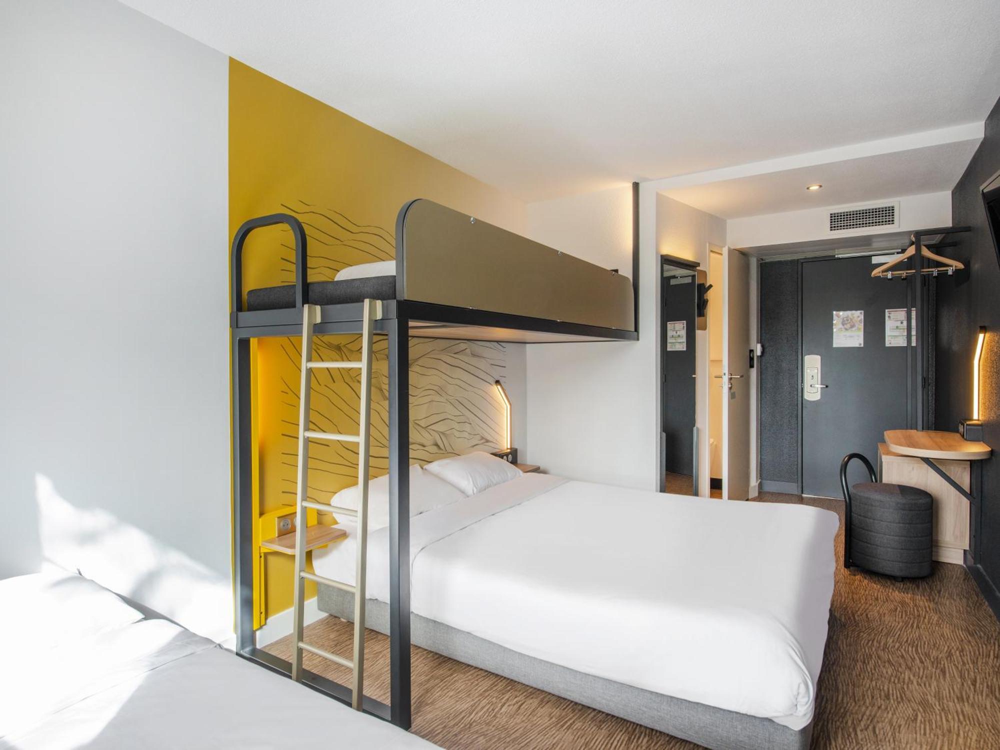 B&B Hotel Cholet Nord Exterior foto