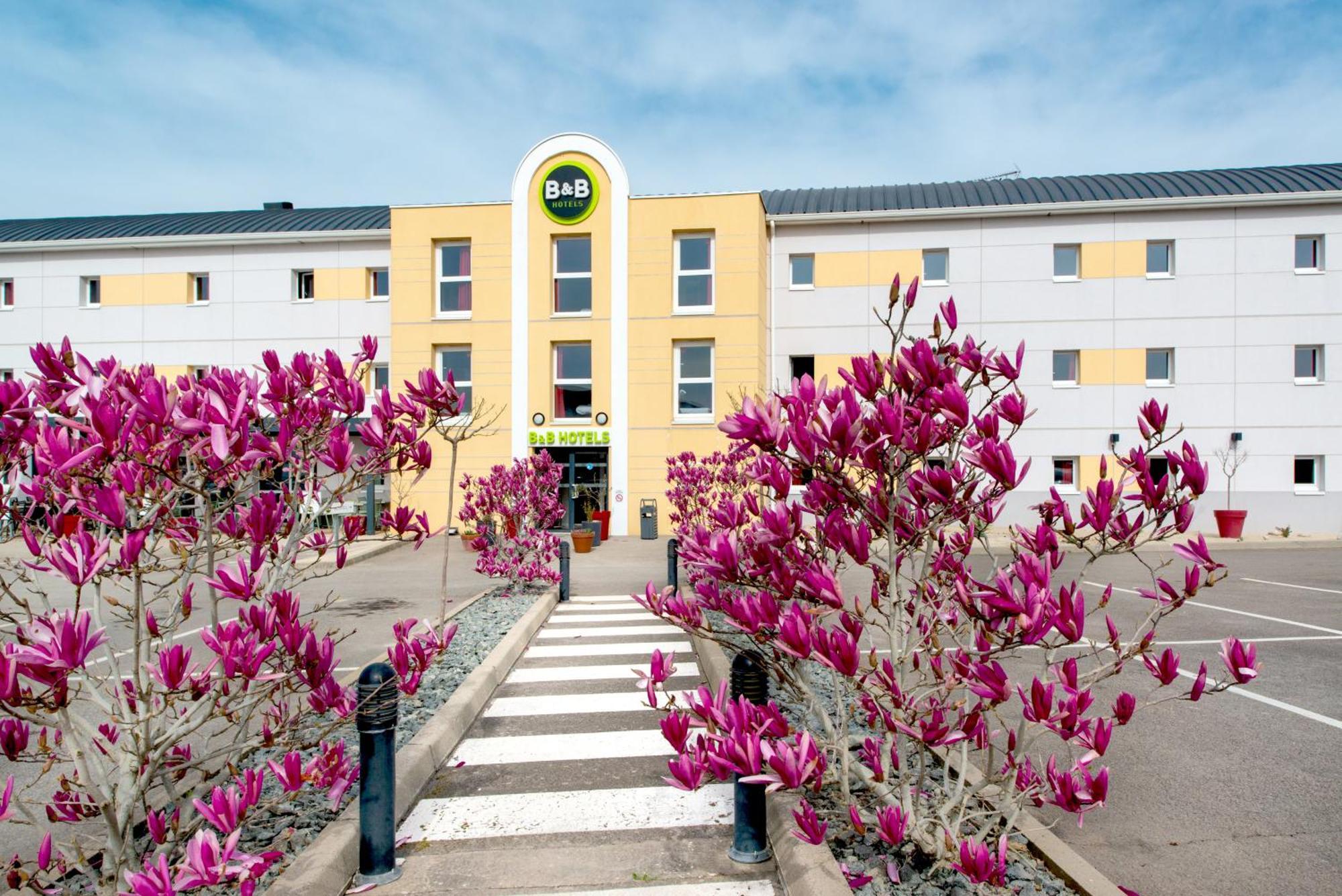 B&B Hotel Cholet Nord Exterior foto