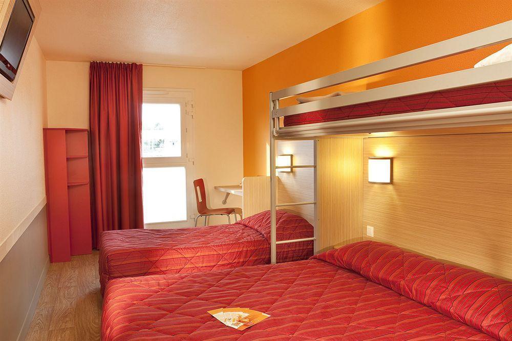 B&B Hotel Cholet Nord Exterior foto